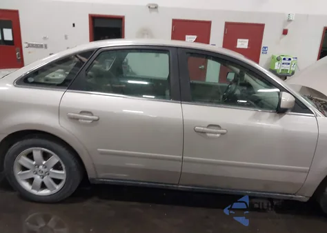 2006 Mercury Montego Luxury z USA, uszkodzony, nr VIN 1MEHM40186G608824